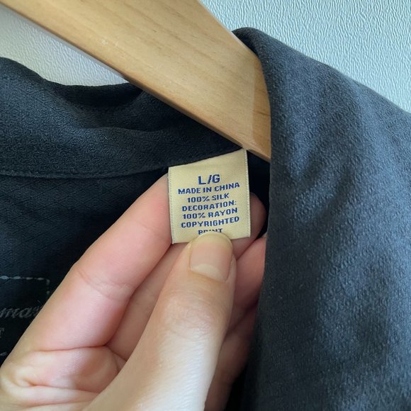 Mens Tommy Bahama 100% Silk Short Sleeve Button Up - Picture 4 of 5